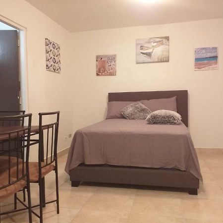 Beach Front Apt 4 At Isla Verde Tower San Juan Exterior photo